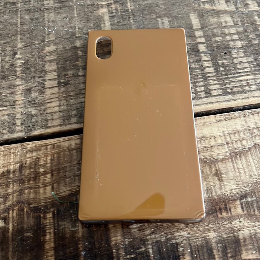 FLAUNT iPhone 10 case